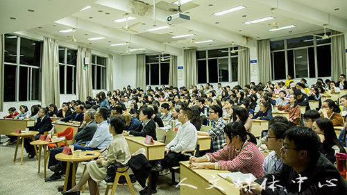 “三台人文论坛”第61,62讲：我校举行“世界文学视野下的百年中国新文学”学术研讨会