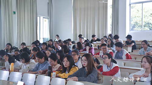 人文学院举行2018年校运动会人文学院学生代表团出征仪式