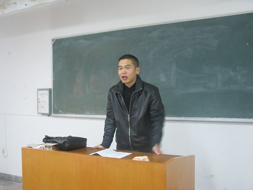 人文学院举行2010级师范生教育见习动员大会