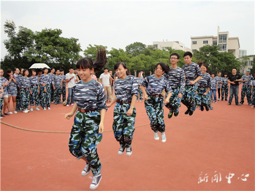 学玩合一，新生文体节欢乐多