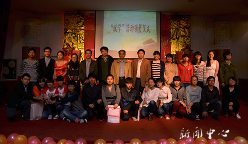 人文学院成功举办“树立正确三观,行践青春梦想”双学活动