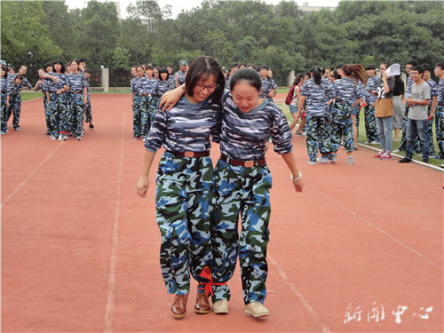 学玩合一，新生文体节欢乐多