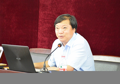 讲学习 守规矩 有作为 金先龙为人文学院师生党员作专题党课