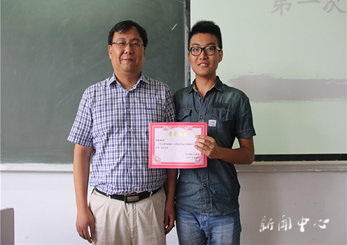 端正思想,壮大实力,团学成员齐步出发